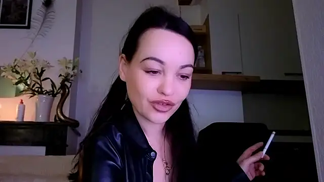 Snapshot of Lilie_romeo chatting on December 2024 04:11:01 PM Lilie romeo online show from December 2024 04:11:01 PM