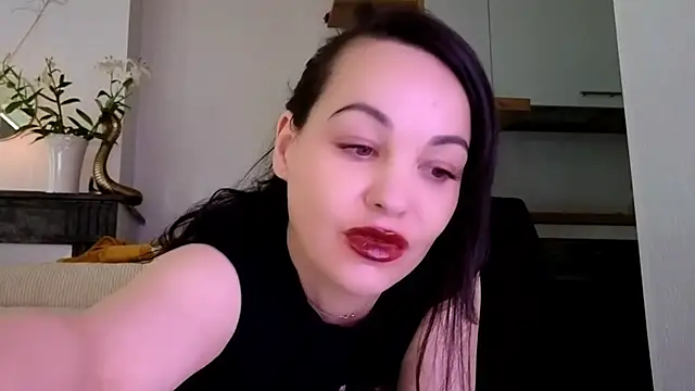 Snapshot of Lilie_romeo chatting on December 2024 11:36:01 AM Lilie romeo online show from December 2024 11:36:01 AM