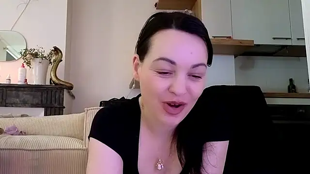 Snapshot of Lilie_romeo chatting on February 2025 03:08:02 PM Lilie romeo online show from February 2025 03:08:02 PM