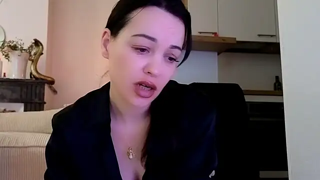 Snapshot of Lilie_romeo chatting on February 2025 03:36:02 PM Lilie romeo online show from February 2025 03:36:02 PM