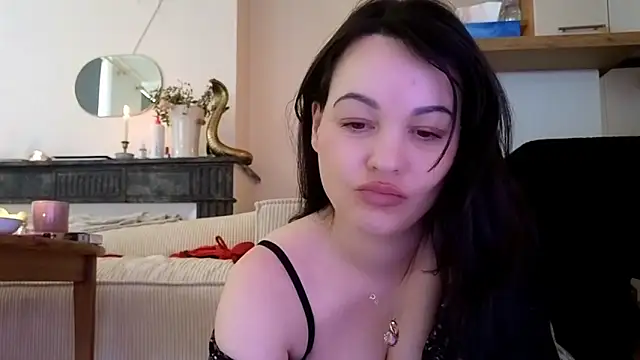 Snapshot of Lilie_romeo chatting on March 2025 03:20:01 PM Lilie romeo online show from March 2025 03:20:01 PM