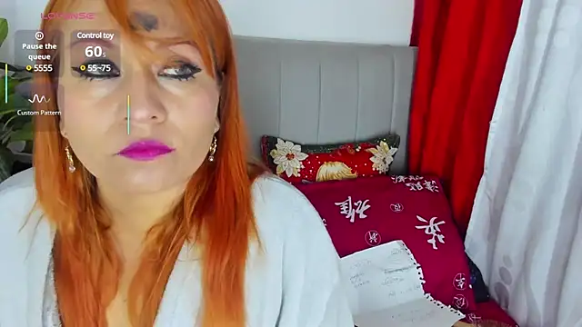 Snapshot of Victoria_Caruso chatting on March 2025 12:43:01 AM Victoria Caruso online show from March 2025 12:43:01 AM