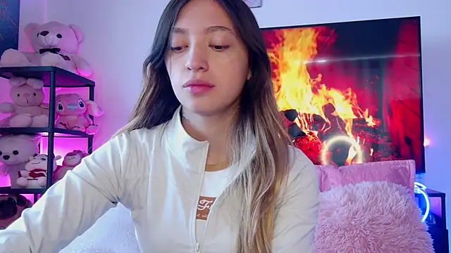 TiffanyBela online show from February 2026 07:45:01 PM