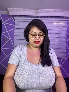 MiiaaJoness online show from March 2026 04:12:01 PM