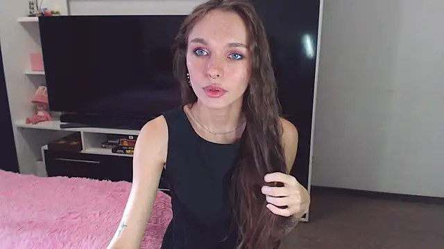 Snapshot of ChloeSunny chatting on September 2025 01:16:02 PM ChloeSunny online show from September 2025 01:16:02 PM