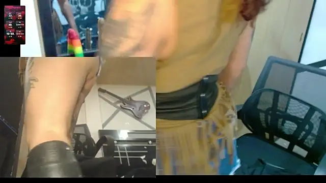 Snapshot of miss_cloverrr chatting on October 2025 02:37:02 AM miss cloverrr online show from October 2025 02:37:02 AM