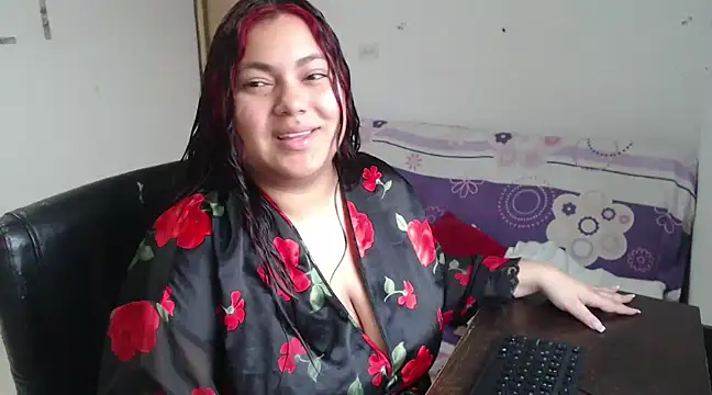 girl milk2 online show from February 2025 11:55:01 AM