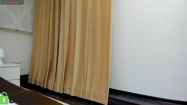 Donna Evans online show from September 2025 12:03:01 AM