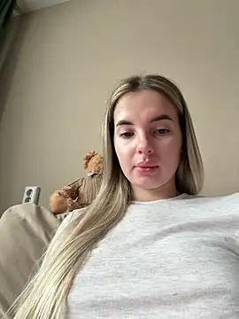 Donna Evans online show from April 2026 03:41:01 AM