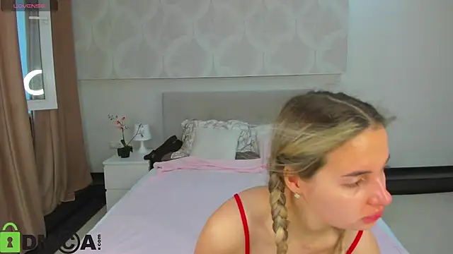 Snapshot of Donna_Evans chatting on May 2026 11:24:02 PM Donna Evans online show from May 2026 11:24:02 PM