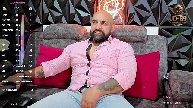 JD-69 online show from October 2025 07:44:02 PM