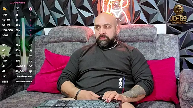 JD-69 online show from October 2025 07:03:02 PM