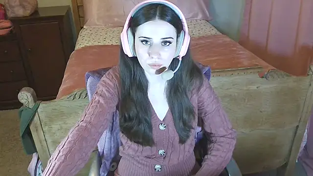 alisonfields online show from March 2026 01:40:02 PM