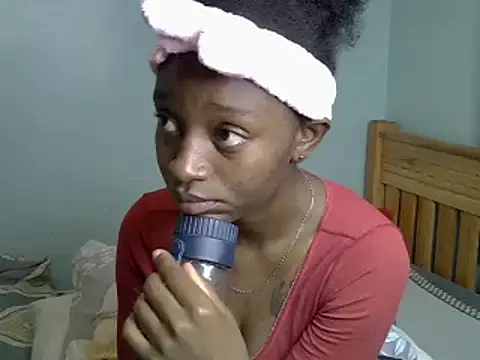 Snapshot of Enkarxx chatting on March 2025 01:56:02 PM Enkarxx online show from March 2025 01:56:02 PM