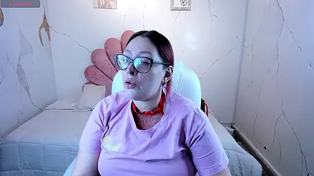 NiickyJones online show from March 2026 06:19:02 AM