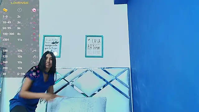 Snapshot of littlee_emilyy_ chatting on February 2025 03:00:02 AM littlee emilyy  online show from February 2025 03:00:02 AM