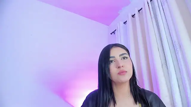 Snapshot of Abby__colins chatting on December 2024 10:06:01 PM Abby colins online show from December 2024 10:06:01 PM