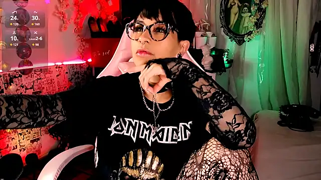 Snapshot of kitty_roxy chatting on October 2025 06:42:02 AM kitty roxy online show from October 2025 06:42:02 AM