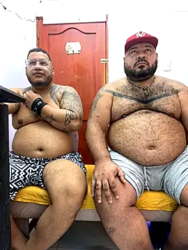 Snapshot of Latino_bigcock chatting on September 2025 01:43:01 AM Latino bigcock online show from September 2025 01:43:01 AM