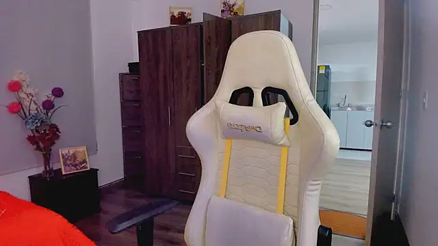 ScarlettMalbec online show from January 2026 09:16:01 PM