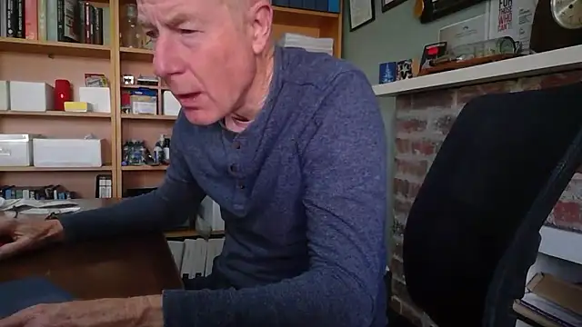 jiggy77777 online show from September 2025 10:57:01 PM