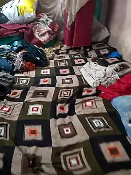 COUPLLE VILLAGE online show from March 2026 03:00:02 AM