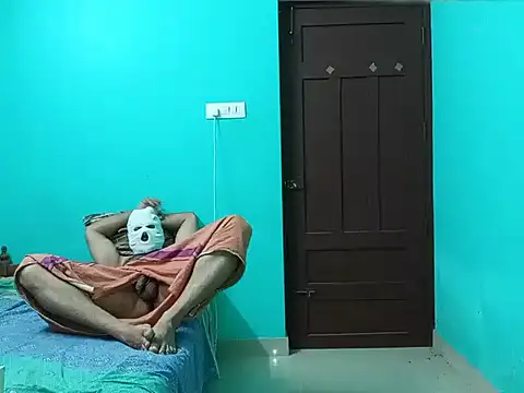 Snapshot of Sultryandrews chatting on December 2024 02:11:01 PM Sultryandrews online show from December 2024 02:11:01 PM