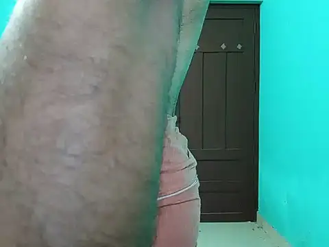 Snapshot of Sultryandrews chatting on December 2024 03:29:02 AM Sultryandrews online show from December 2024 03:29:02 AM