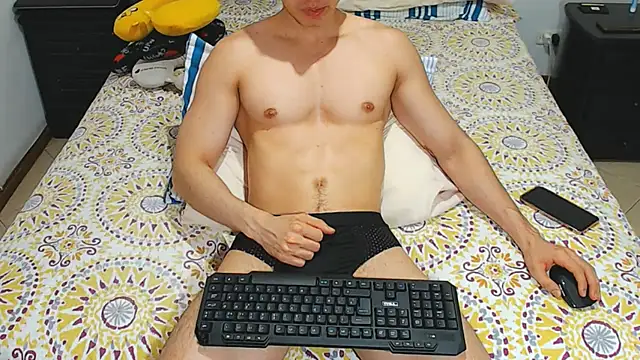 Snapshot of JahsHot chatting on October 2025 07:59:01 PM JahsHot online show from October 2025 07:59:01 PM