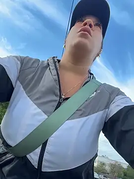 Bigbuttbrooklynn online show from April 2026 02:55:02 PM