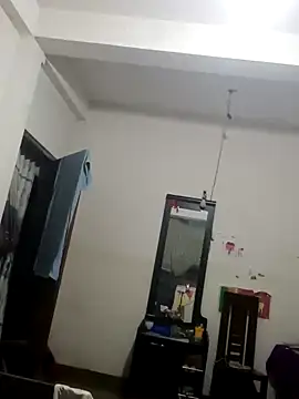 Snapshot of MoveableVerse chatting on February 2026 01:20:01 PM MoveableVerse online show from February 2026 01:20:01 PM