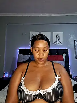 Toya P online show from September 2025 07:46:02 PM