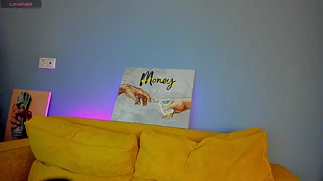 Patricia Cox online show from April 2026 09:15:01 PM