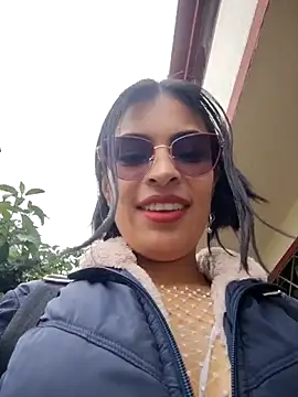 Snapshot of Astrid-- chatting on May 2026 03:10:01 PM Astrid-- online show from May 2026 03:10:01 PM