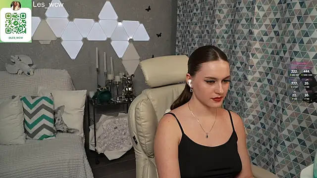 HarleyDeess online show from March 2025 11:23:01 PM