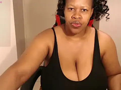 bustylisa1983 online show from February 2025 05:23:01 AM