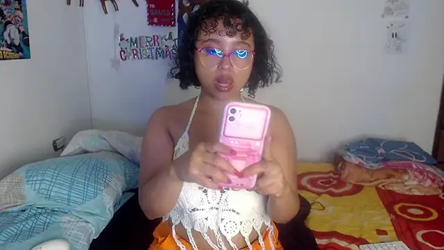 lou cute online show from December 2024 08:39:02 AM