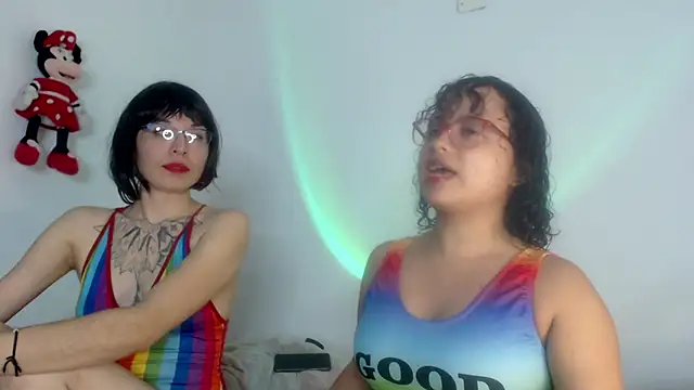 lou cute online show from February 2025 03:08:01 AM