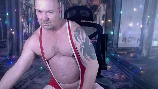 ManlyPrisonGuy online show from November 2025 12:37:02 PM