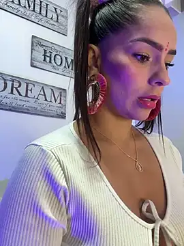 Mau White online show from January 2025 01:35:01 AM