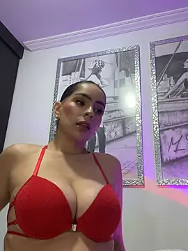 Mau White online show from June 2026 12:01:02 AM