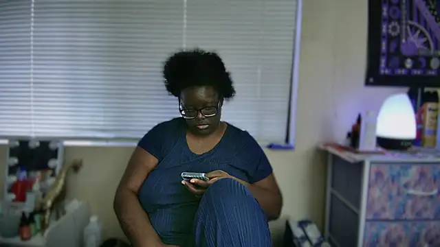 Yagurl  west online show from February 2025 12:51:02 AM