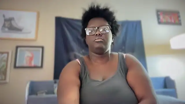 Snapshot of Yagurl__west chatting on March 2025 11:42:01 PM Yagurl west online show from March 2025 11:42:01 PM