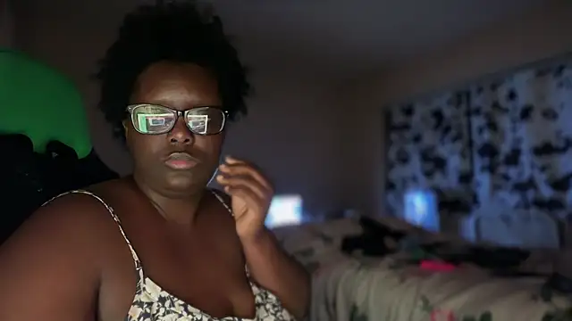 Snapshot of Yagurl__west chatting on January 2026 09:14:02 AM Yagurl west online show from January 2026 09:14:02 AM