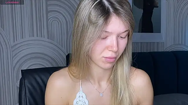 viviann evans online show from September 2025 01:06:02 AM