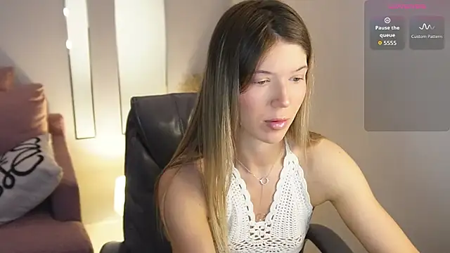 viviann evans online show from March 2026 01:01:01 AM