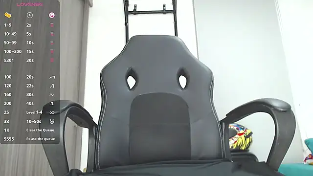 russthiago online show from March 2025 11:50:02 AM