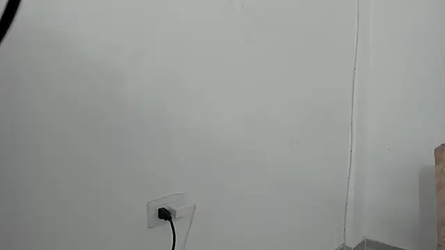 young liza online show from February 2025 06:44:01 PM