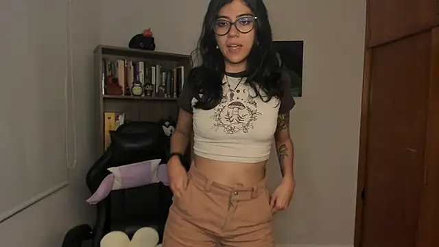 valerie  skyy online show from January 2026 01:53:02 AM