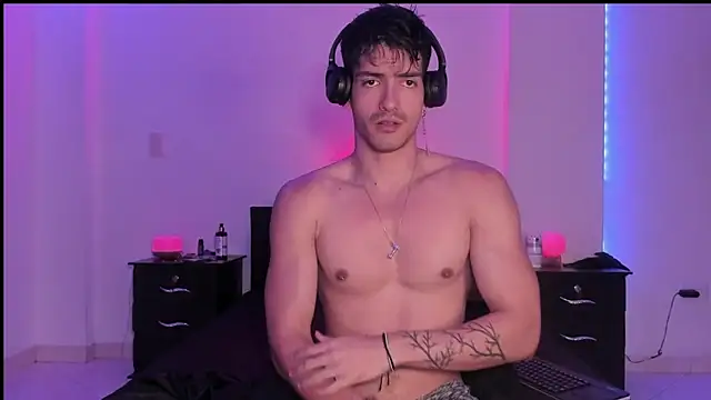 magnusifrit online show from February 2025 09:04:01 PM